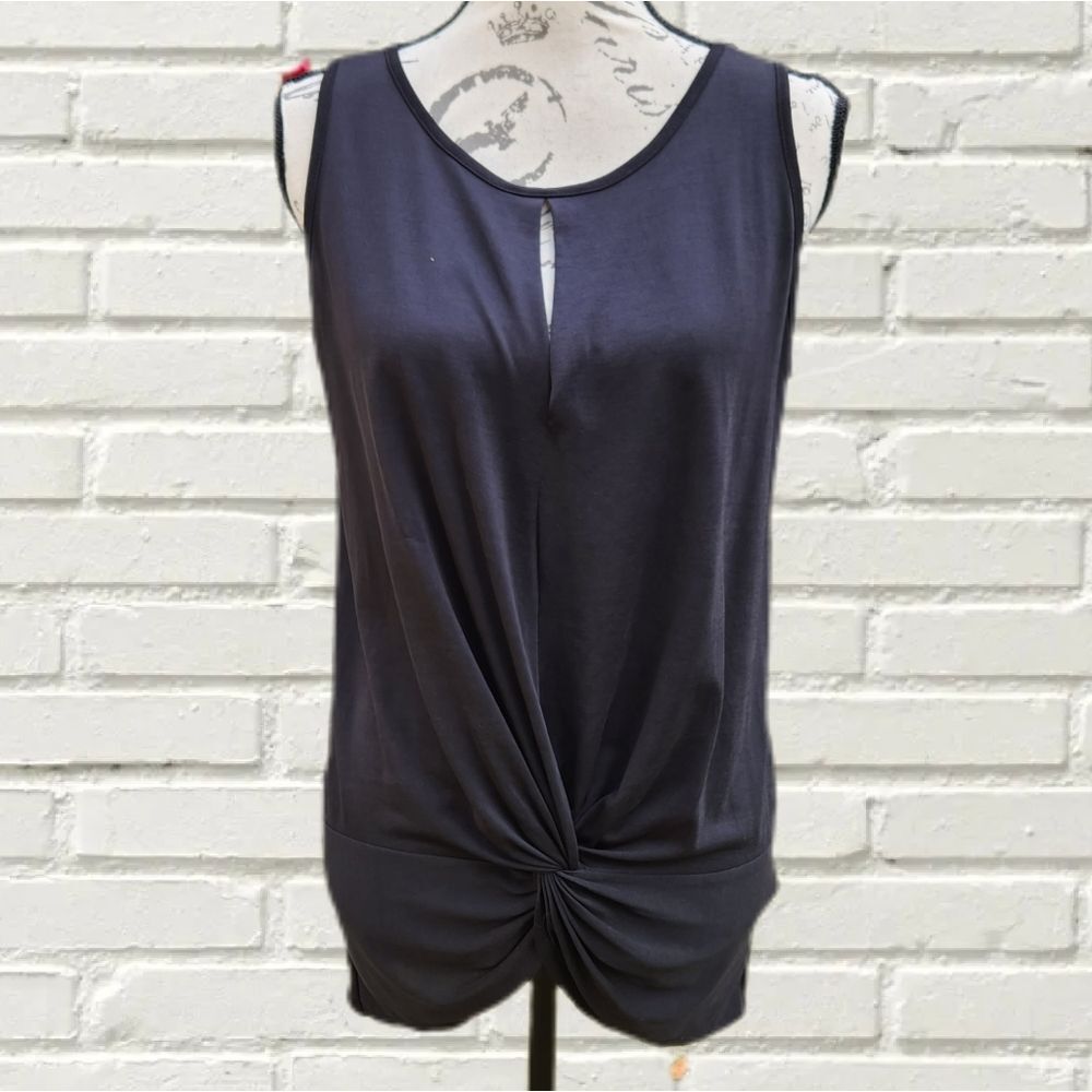 Forever 21 -371 sleeveless front knot keyhole black sleeveless top S